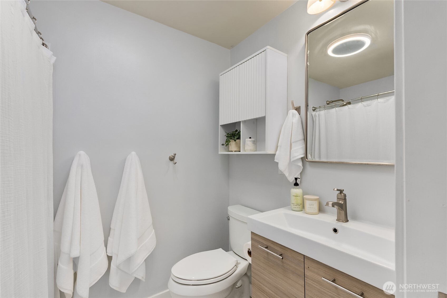 7563 Ne Emerald Way Property Photo 17