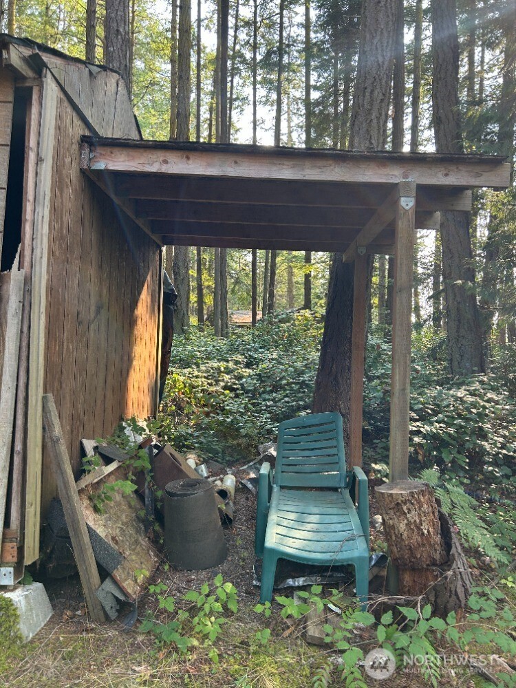 135 Chinook Way Property Photo 8