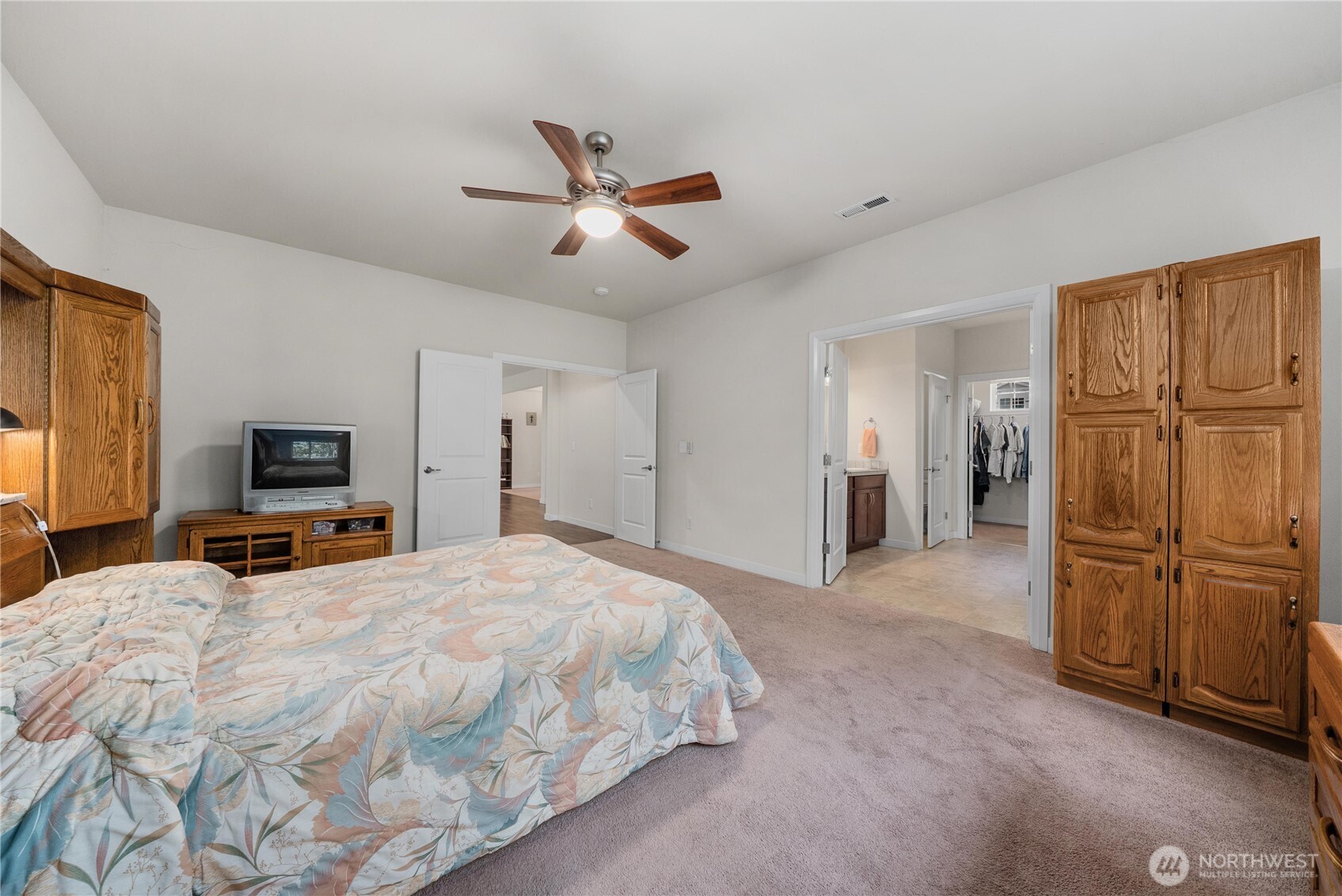 9026 206th Street Ct Property Photo 15