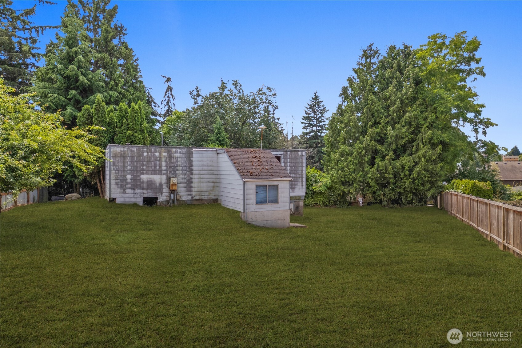 2706 S 276th Place Property Photo 5