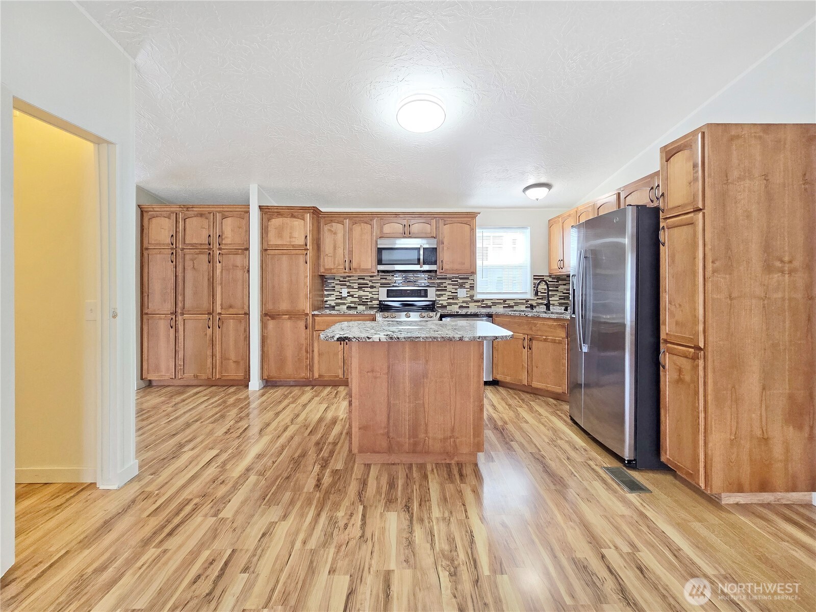 157 Nix Lane Property Photo 6