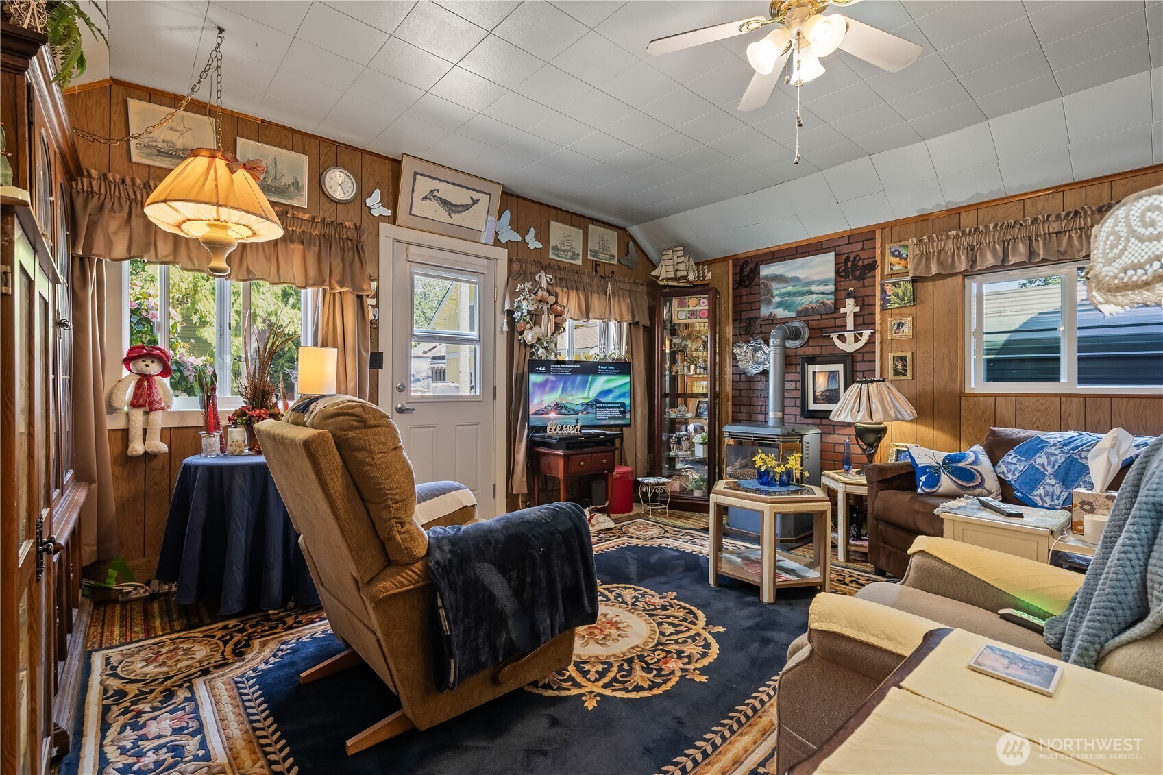 4817 Cedar Lane Property Photo 4