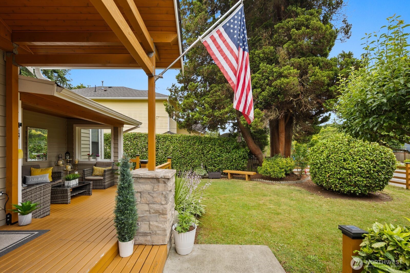 16030 12th Avenue Property Photo 4