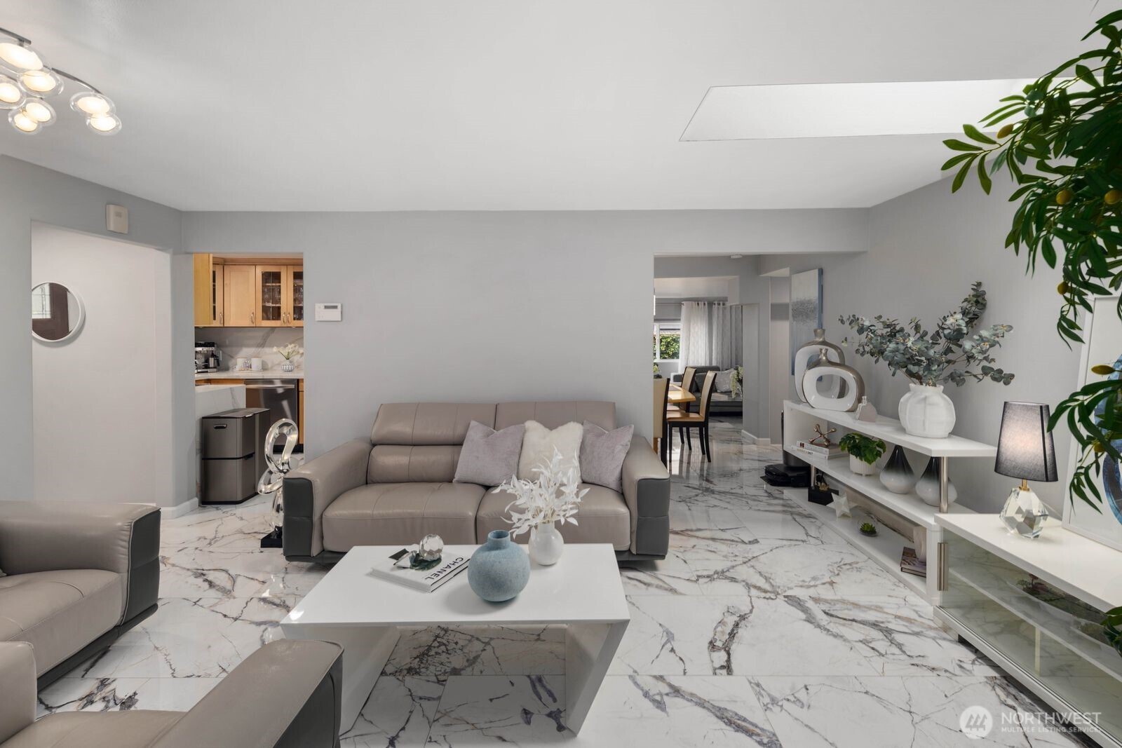 16030 12th Avenue Property Photo 10