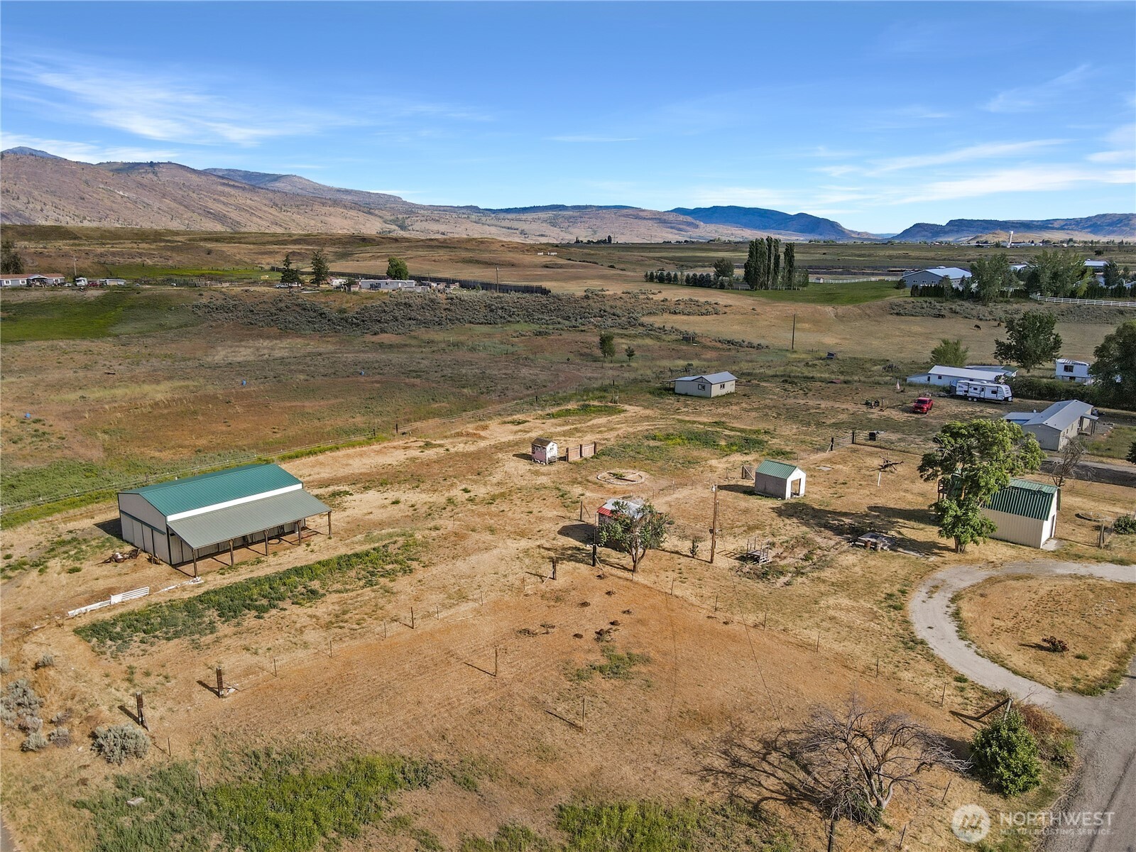 232 Greenacres Road Property Photo 2