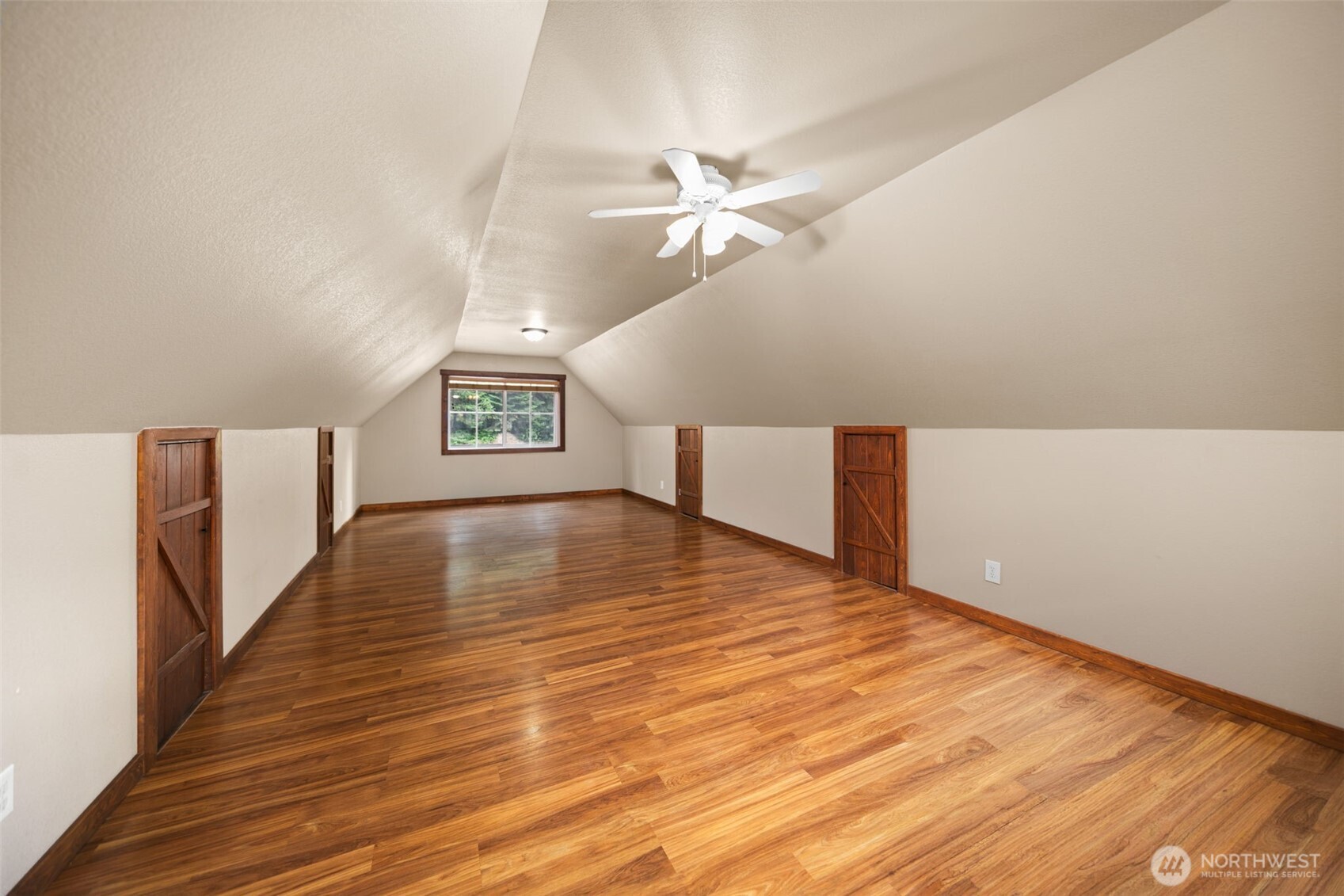 19554 Nason Road Property Photo 34