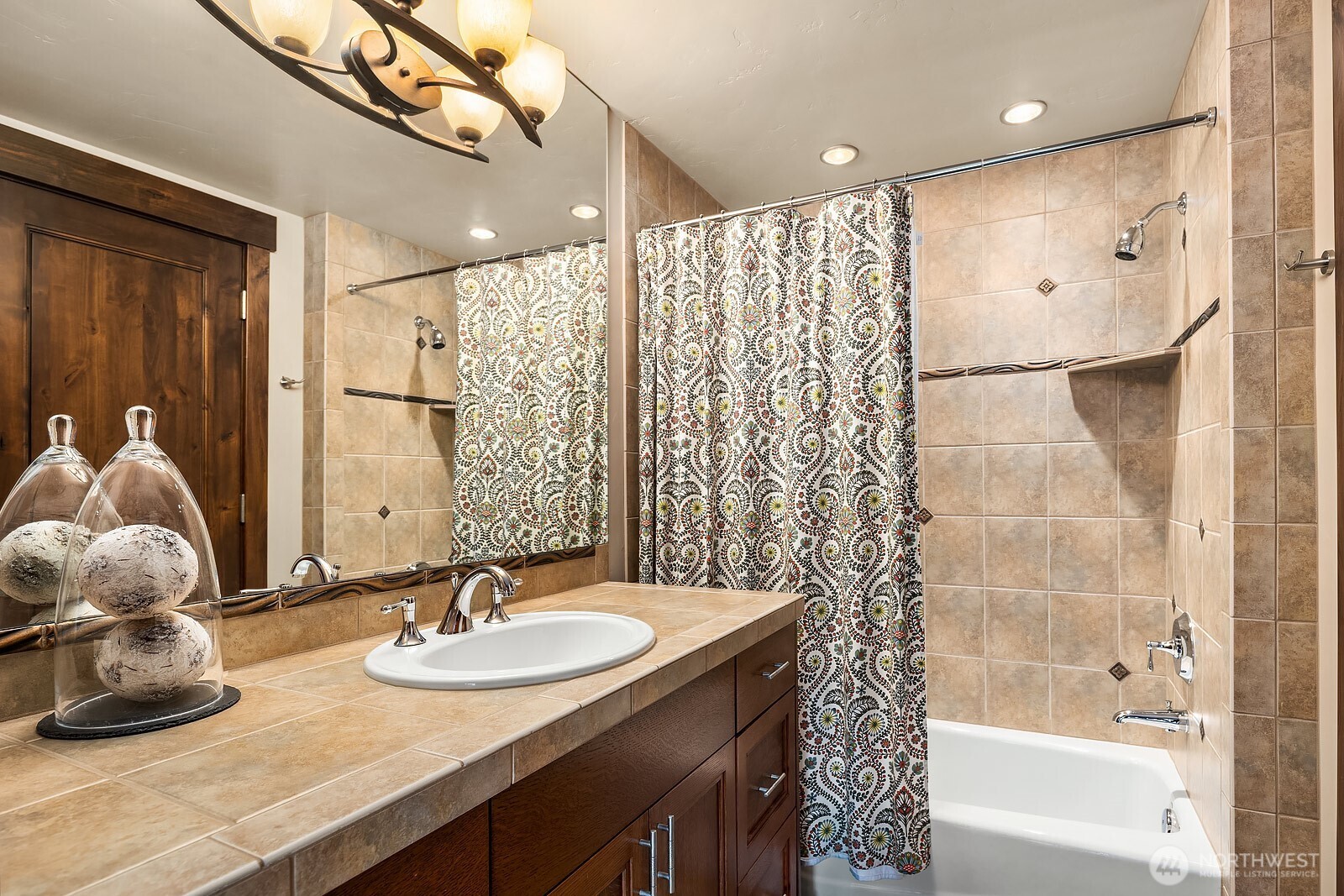 121 Silver Queen Lane Property Photo 23