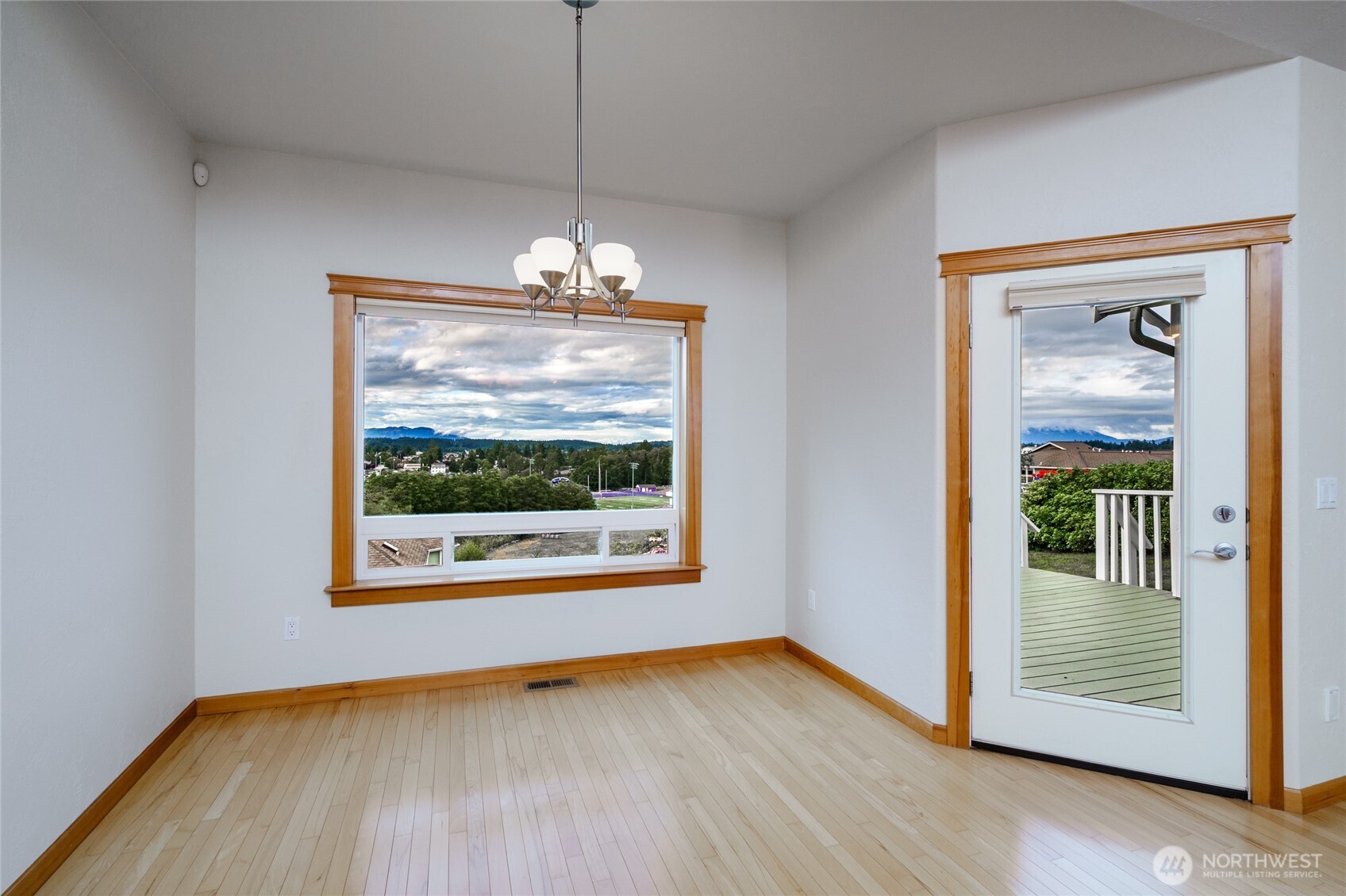 1810 Island View Place Property Photo 6