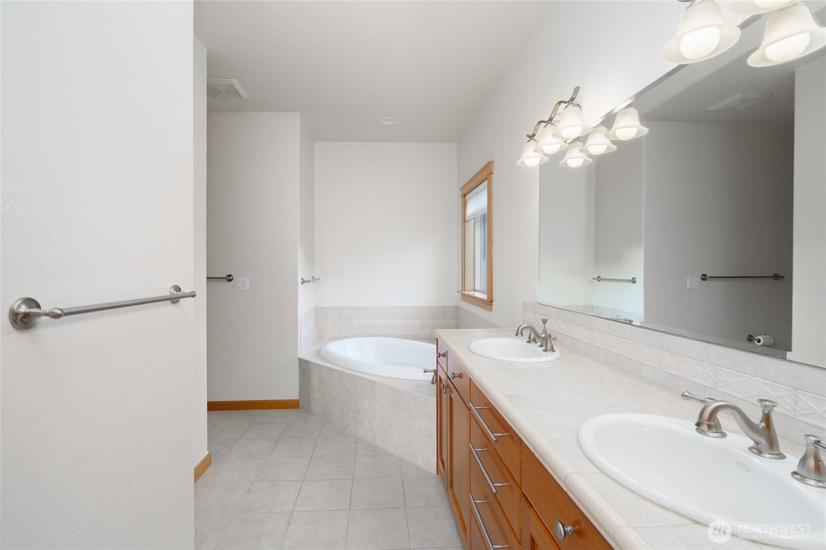 1810 Island View Place Property Photo 17
