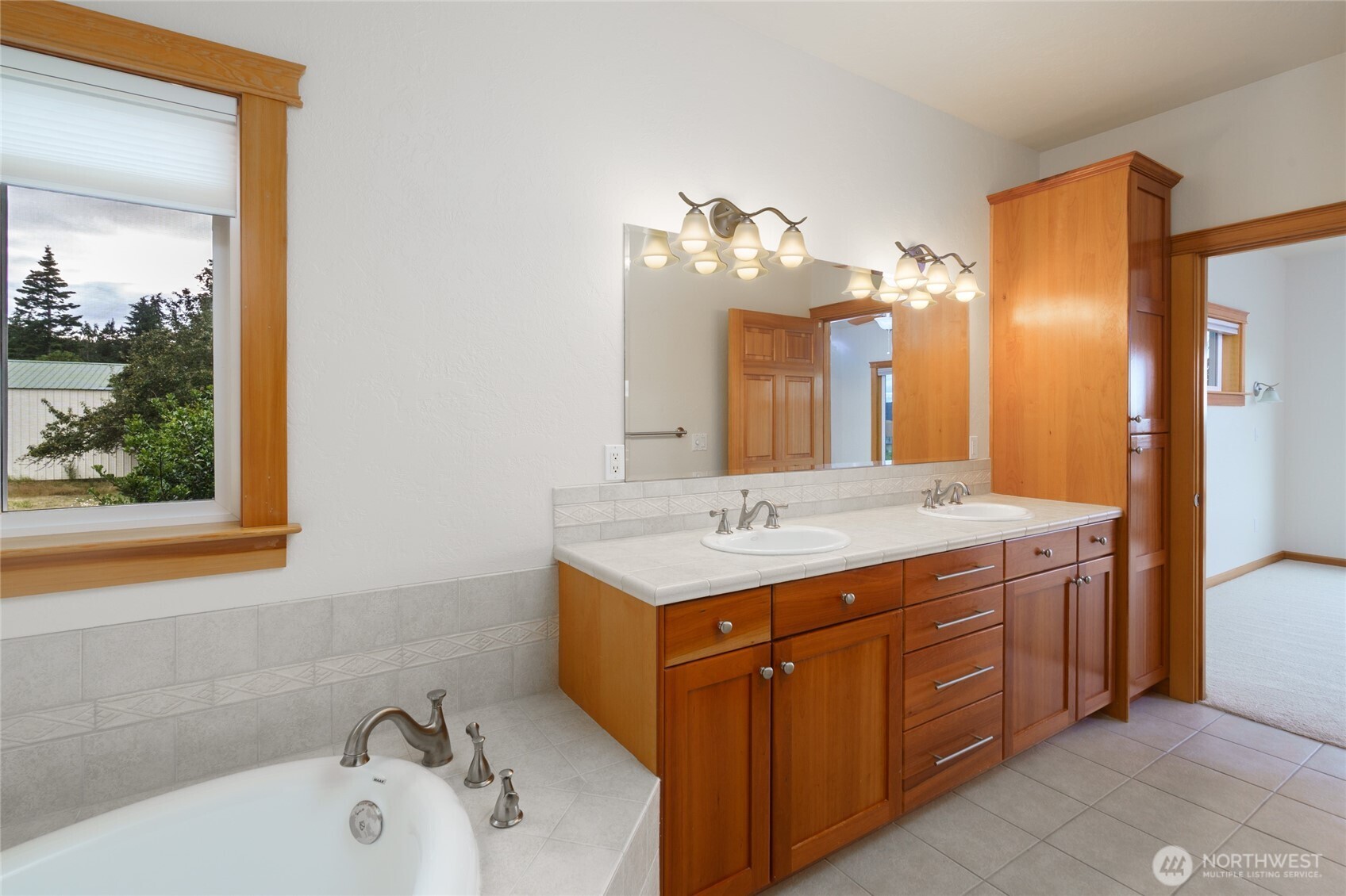 1810 Island View Place Property Photo 18