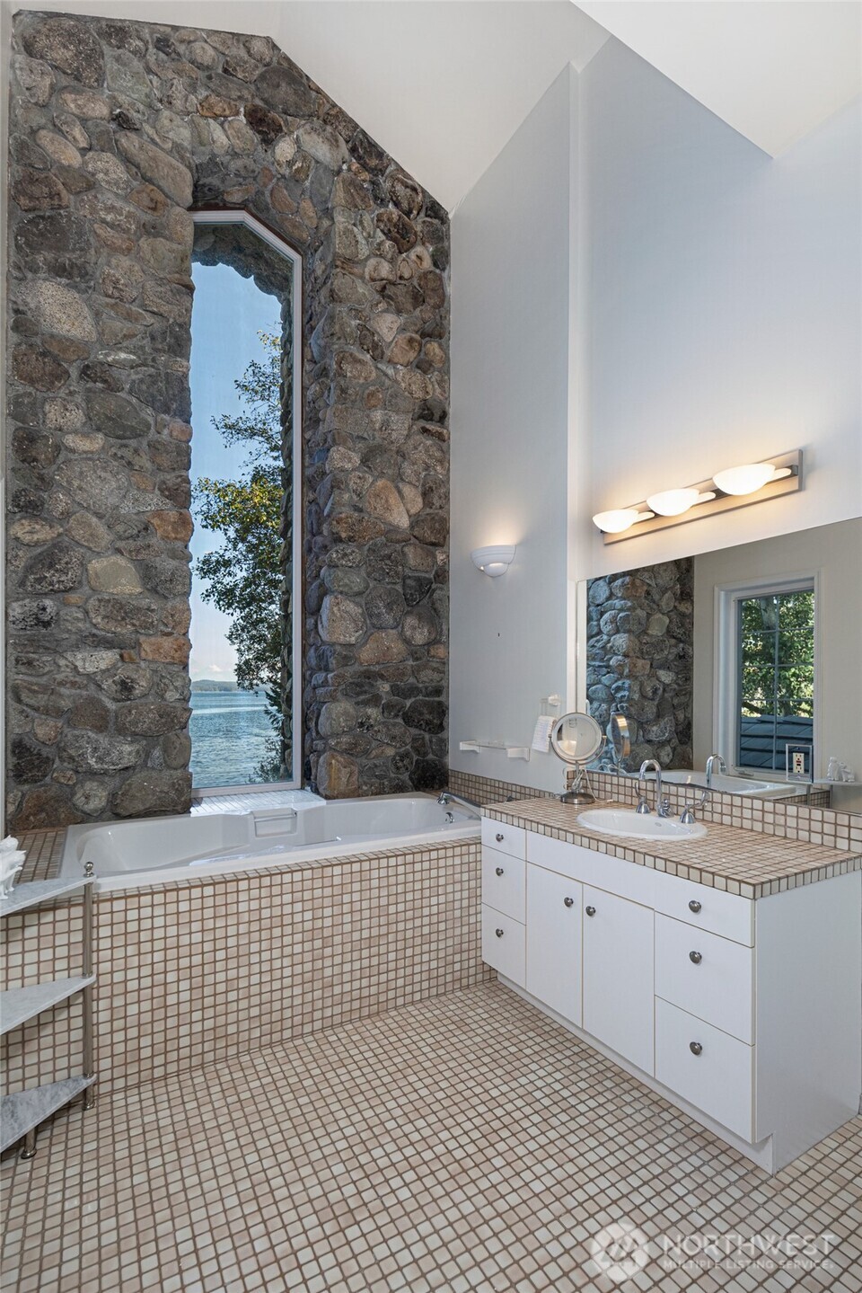 45 Stony Point Property Photo 18