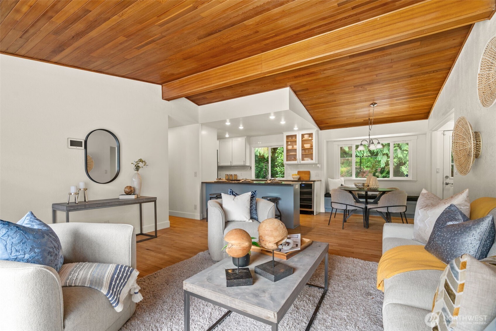 17224 61st Place Property Photo 3