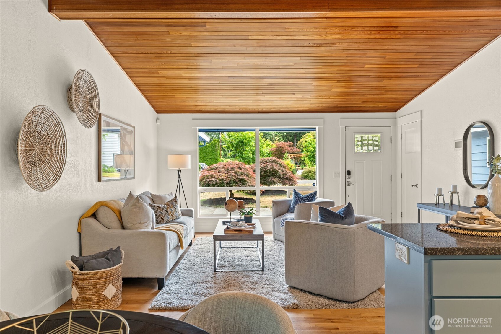 17224 61st Place Property Photo 4