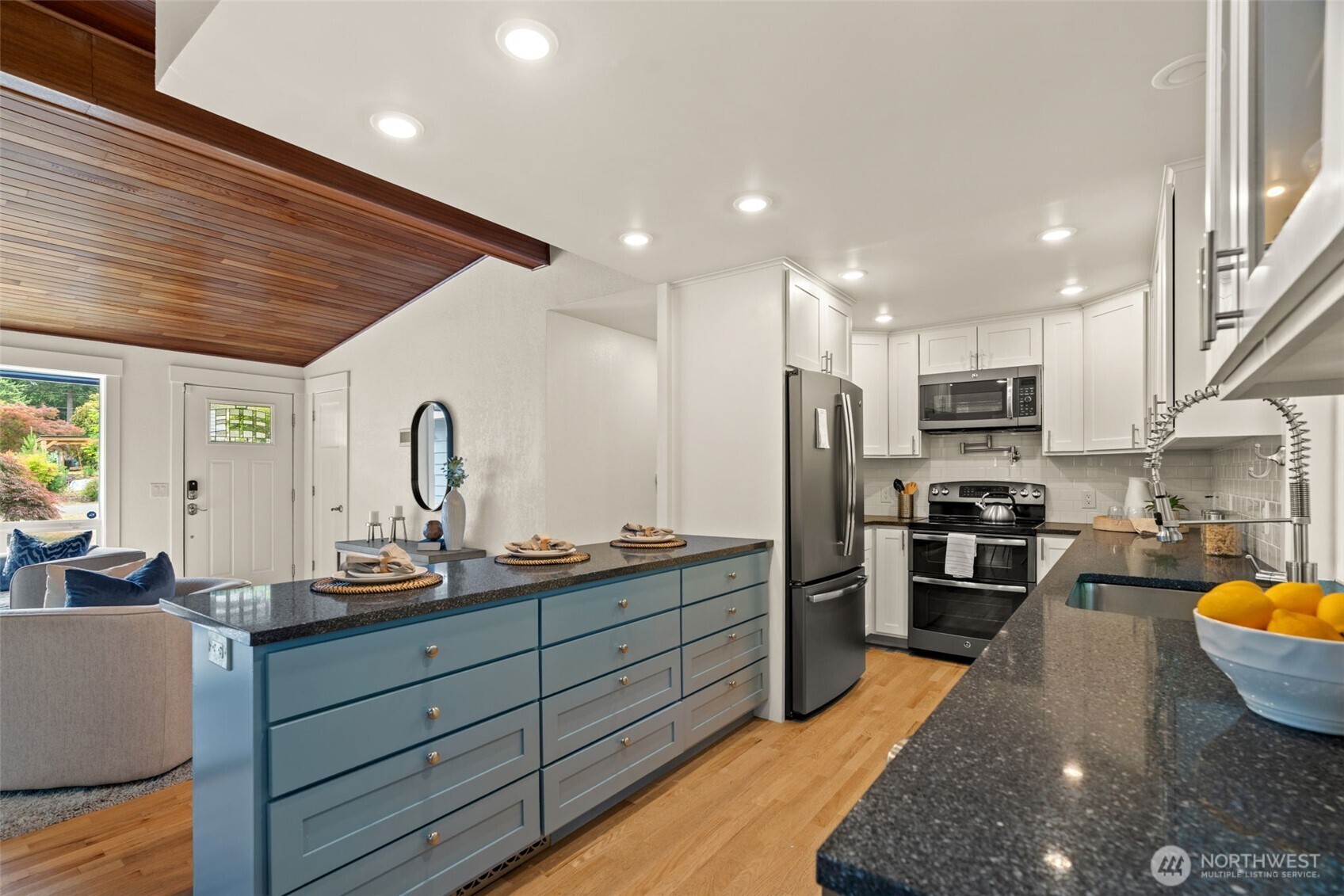 17224 61st Place Property Photo 13