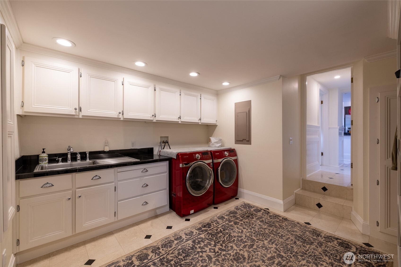 823 H Street Property Photo 37