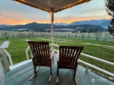 9753 Nibbelink Road Property Photo 4