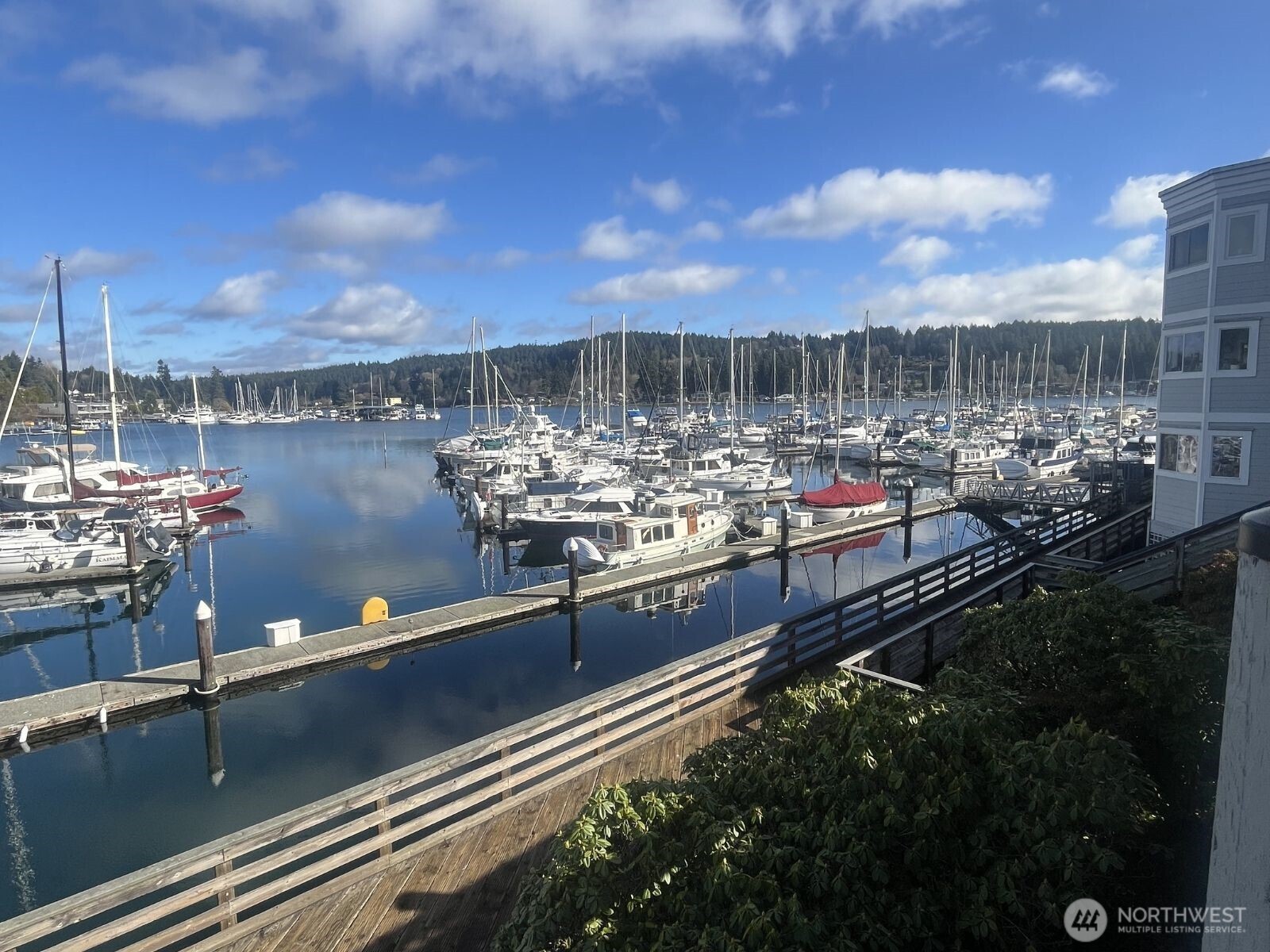 3901 Harborview Drive A7 Property Photo 11