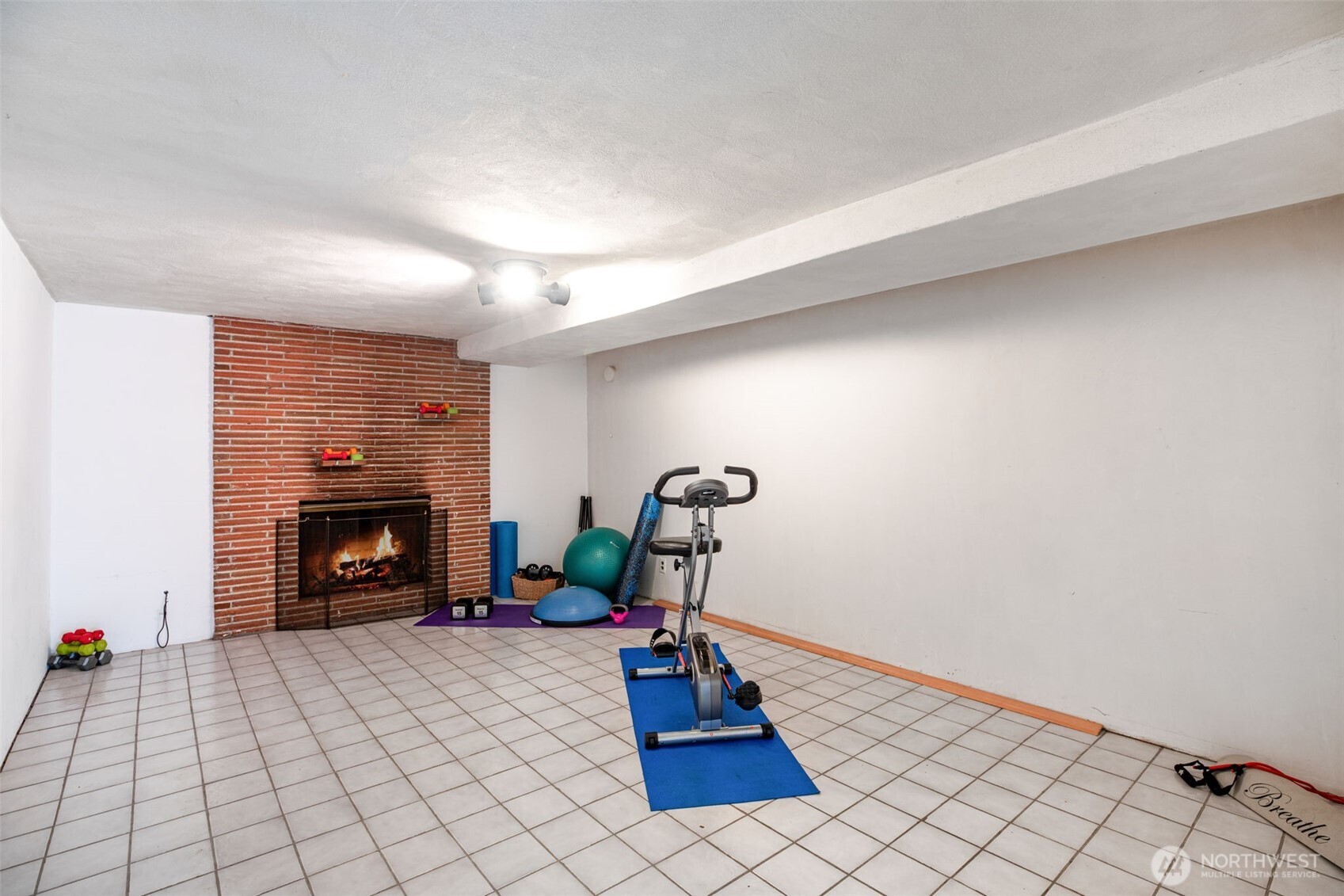 1022 S 197th Street Property Photo 15