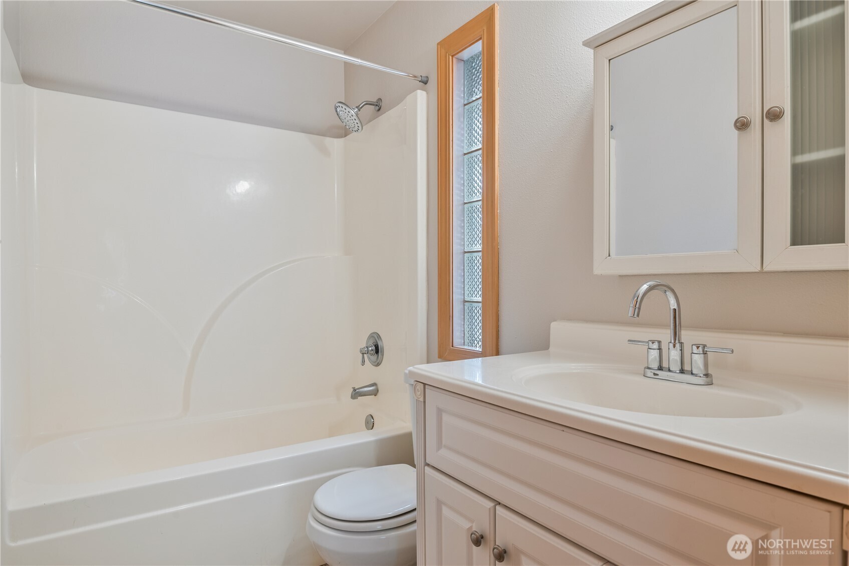 103 Carrolls Avenue Property Photo 17