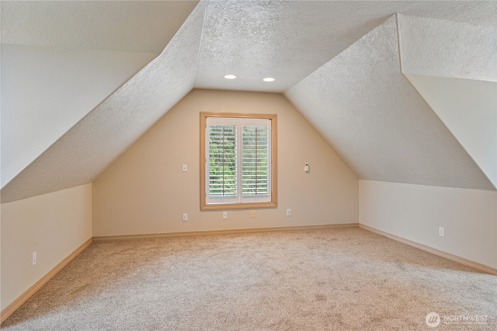 103 Carrolls Avenue Property Photo 18