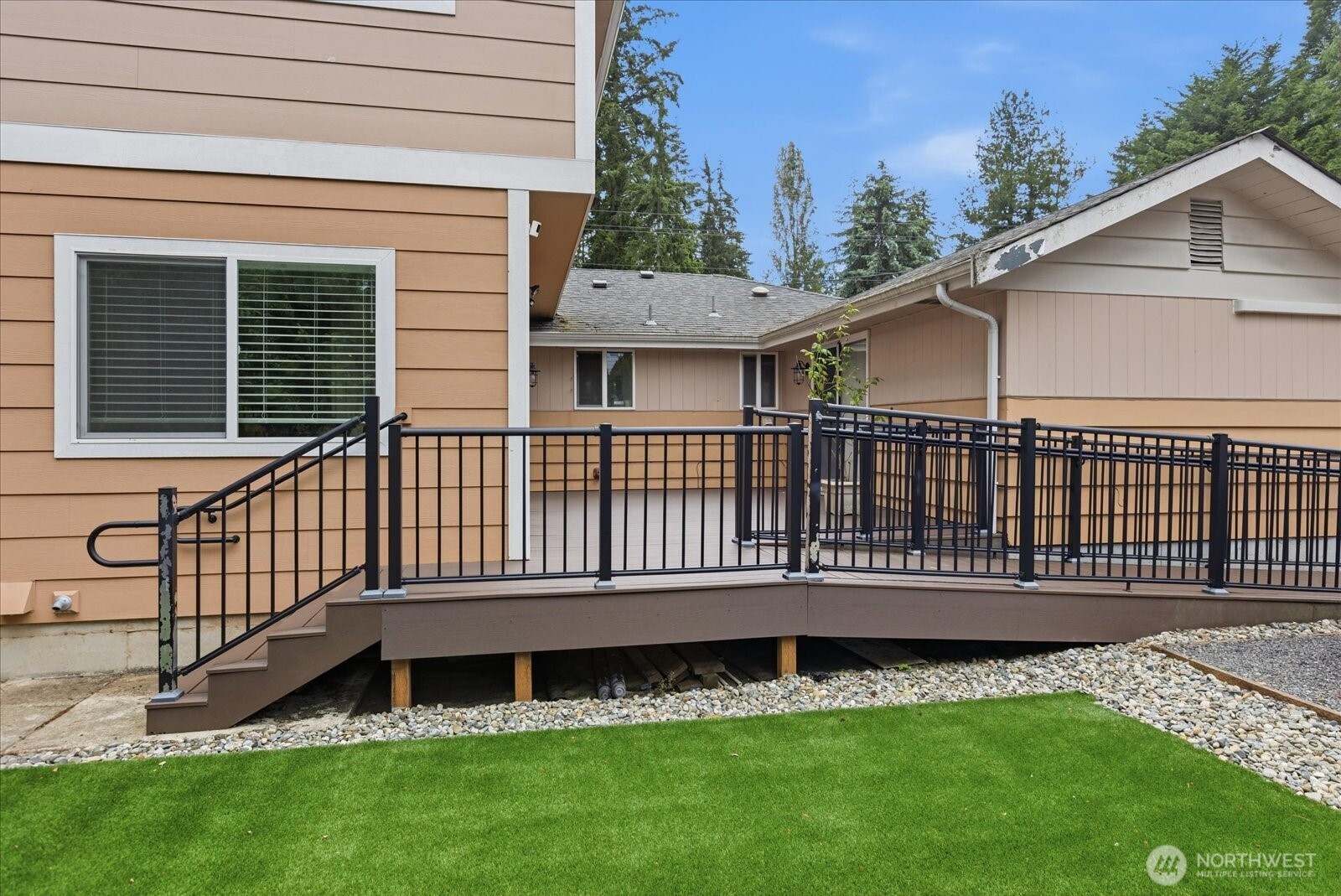 2547787 Property Photo 6