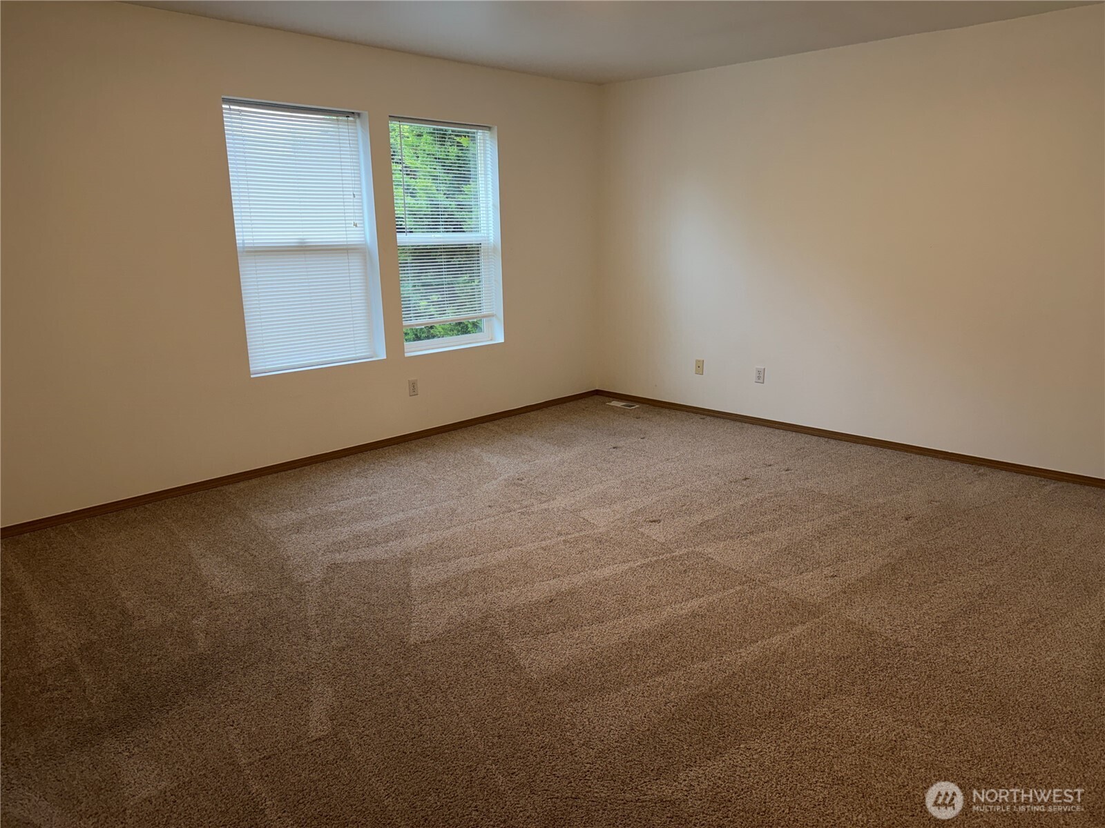 37107 Se Stewart Street Property Photo 9