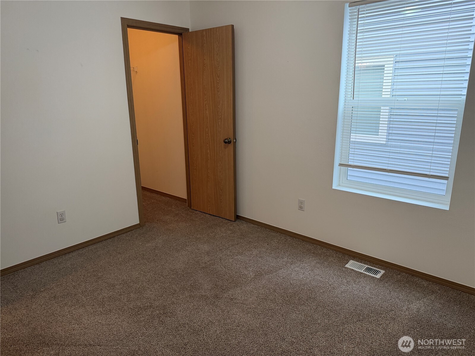 37107 Se Stewart Street Property Photo 16