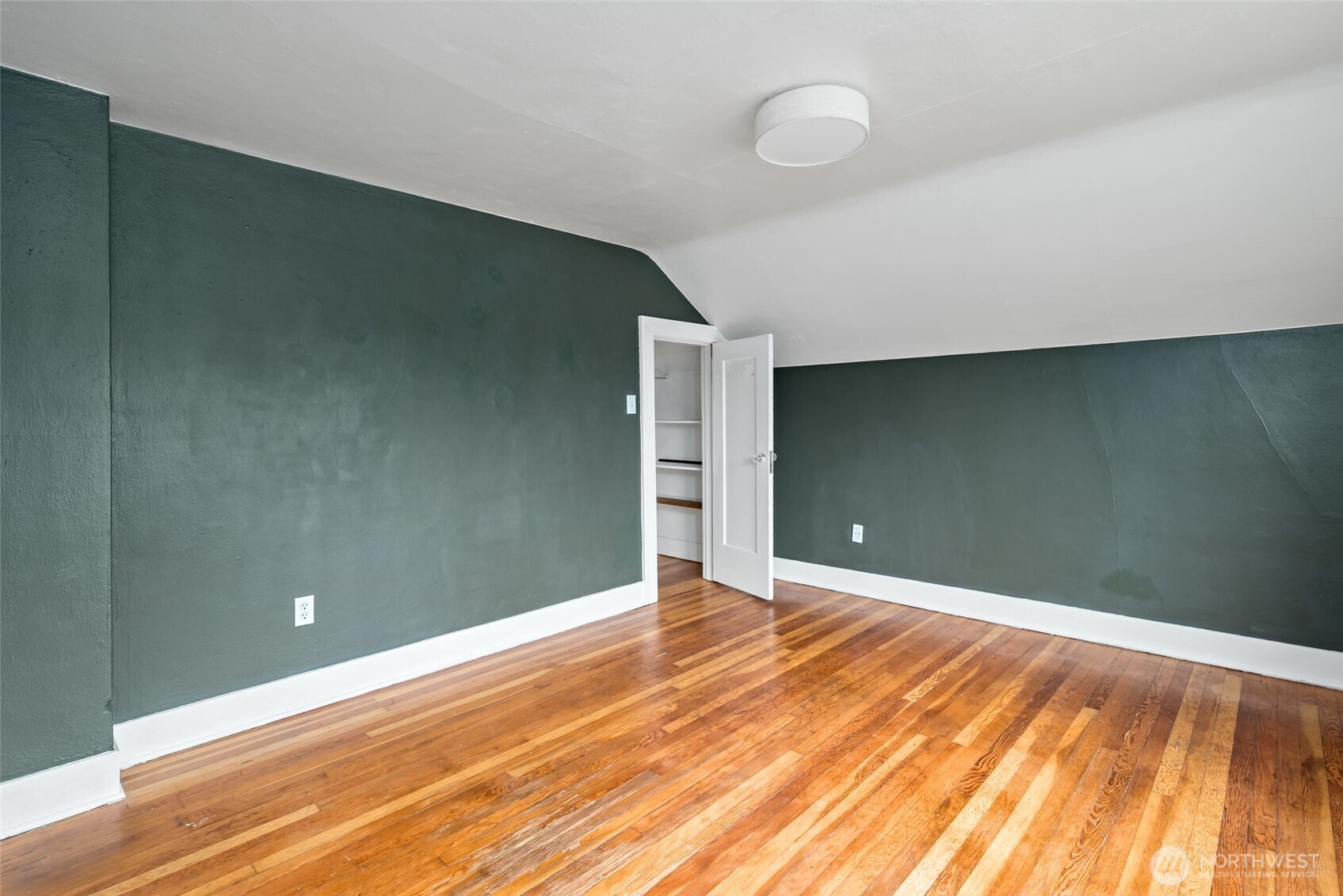 3731 Hoyt Ave Property Photo 20