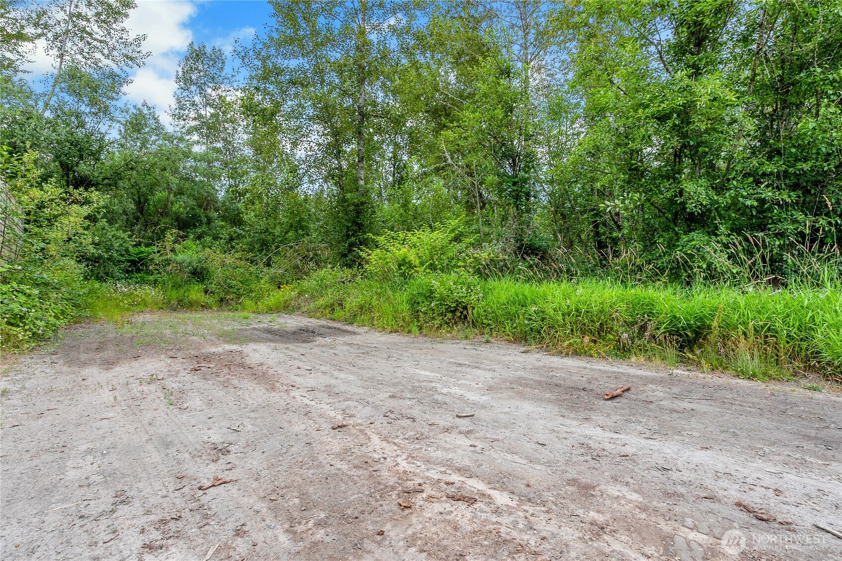 0 Meridian E Property Photo 6