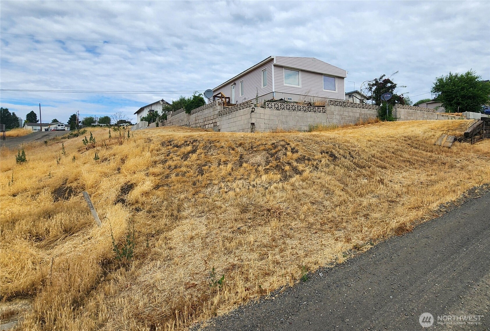 81 Tacoma Avenue Property Photo 1