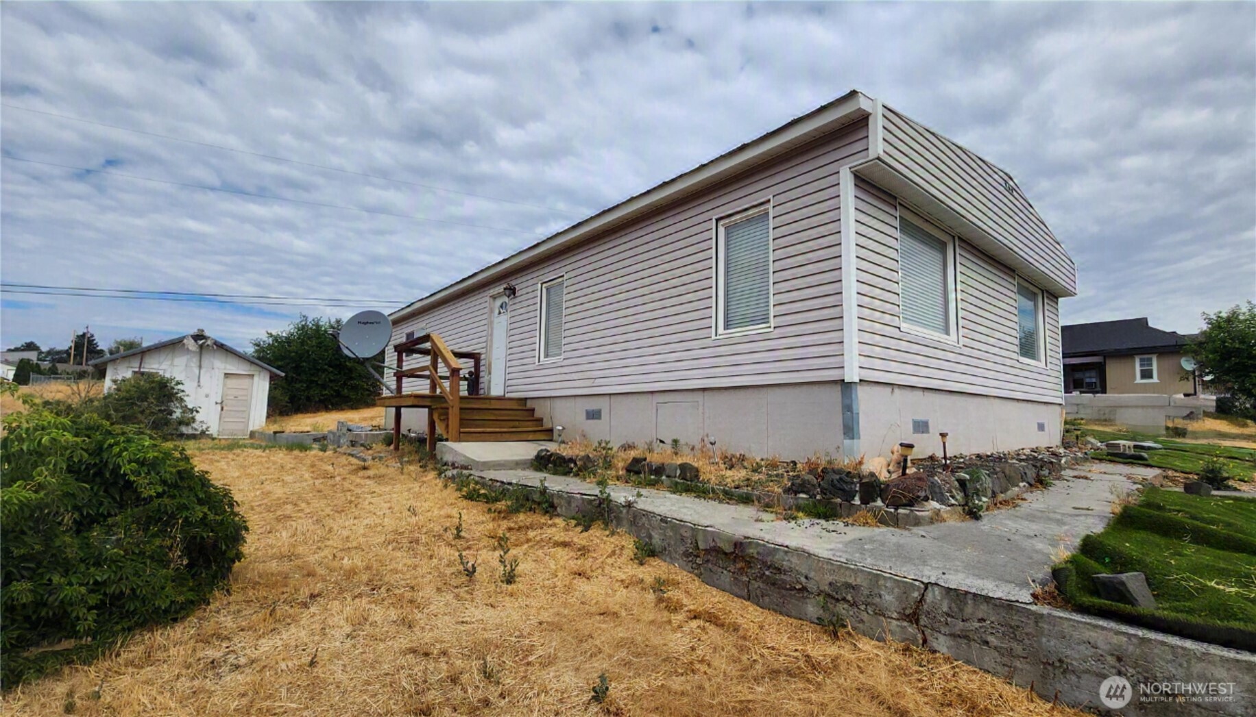 81 Tacoma Avenue Property Photo 3
