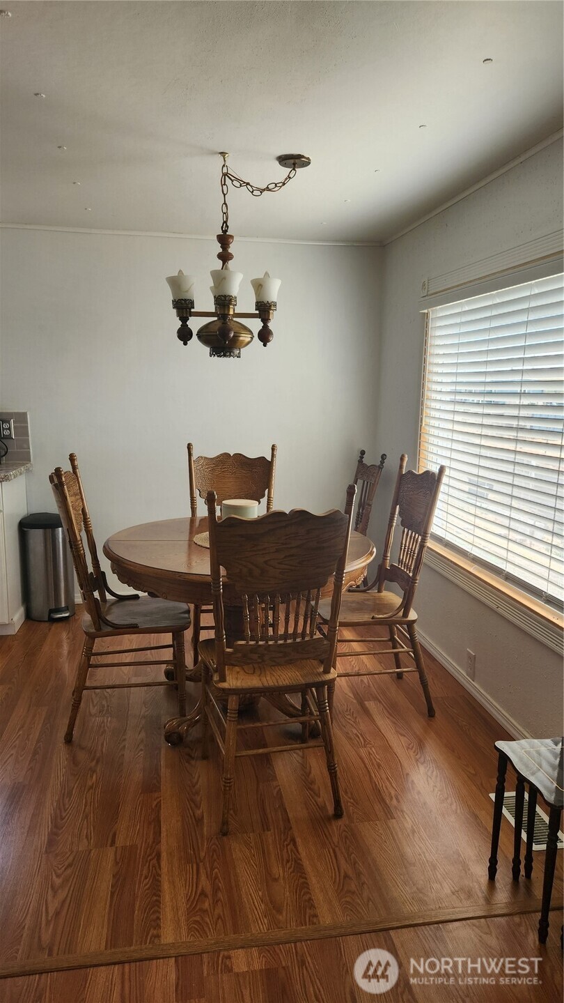 81 Tacoma Avenue Property Photo 14