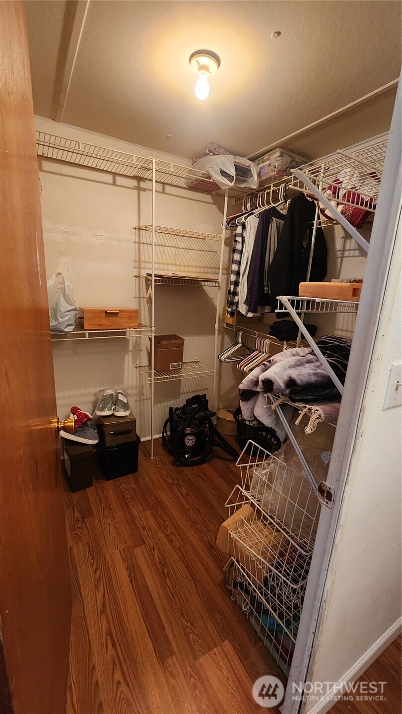 81 Tacoma Avenue Property Photo 28
