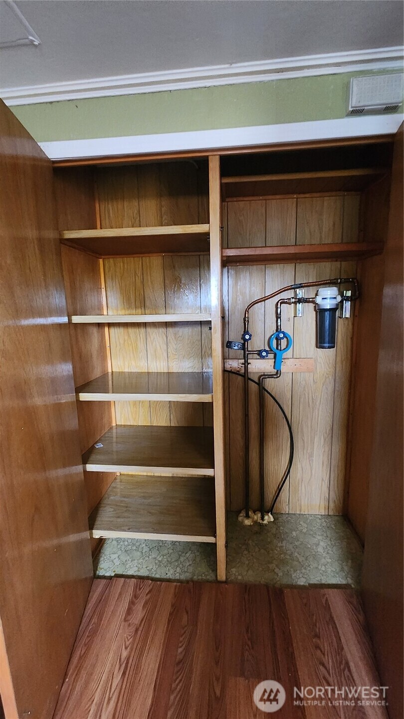 81 Tacoma Avenue Property Photo 30