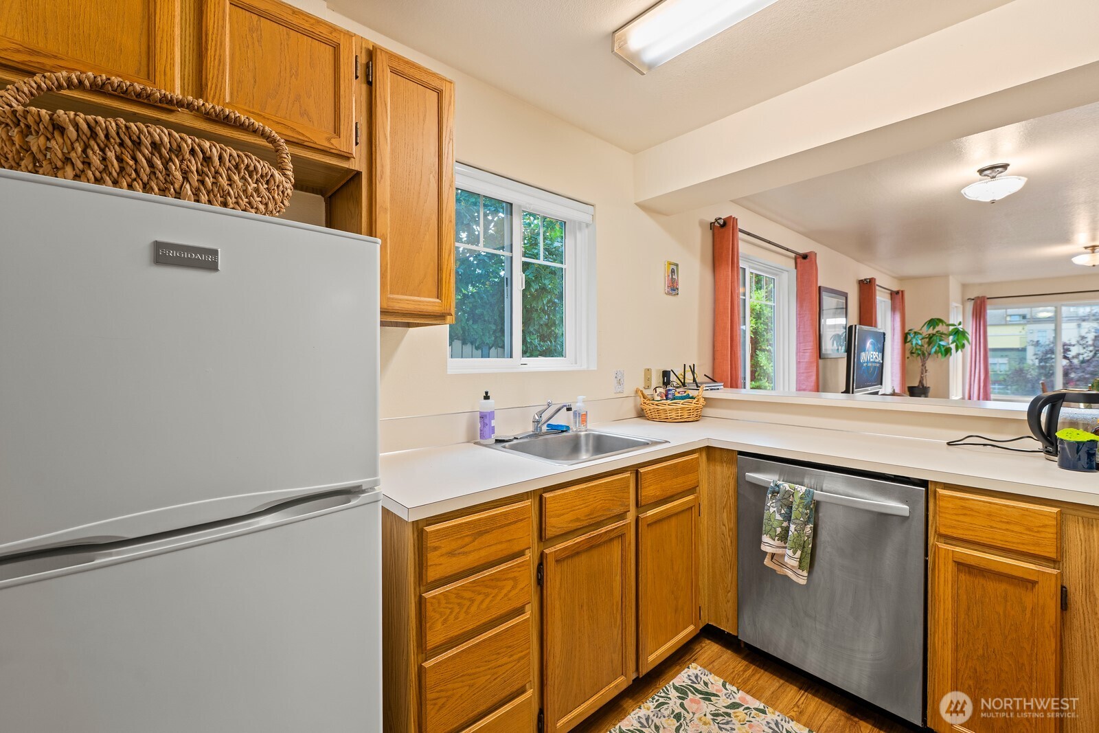 230 B Street 103 Property Photo 7