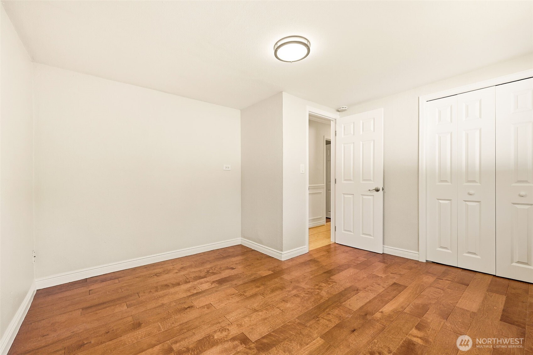 10032 30th Avenue Property Photo 14