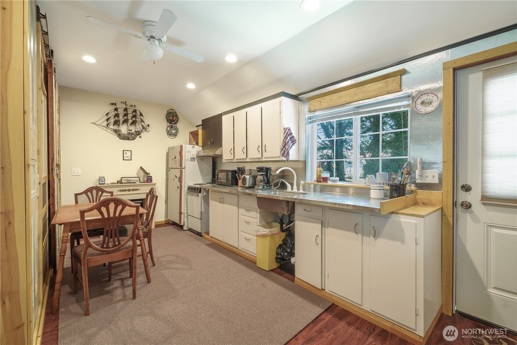 1305 268th Place Property Photo 10