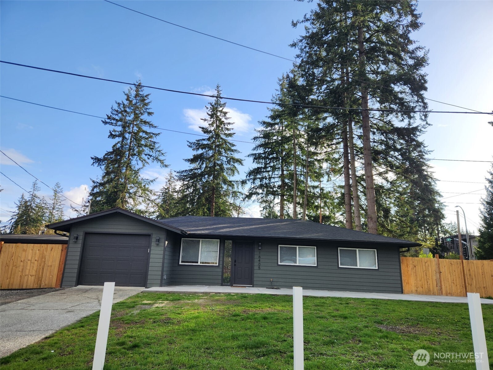 16405 NE 16th Place Property Photo 1