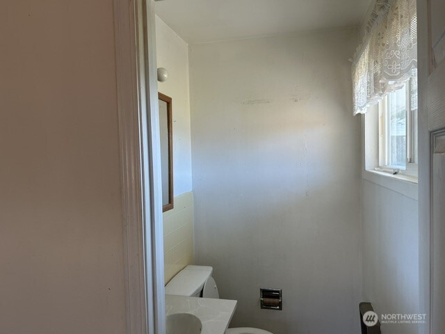 9042 Forrestal Lane B Property Photo 11