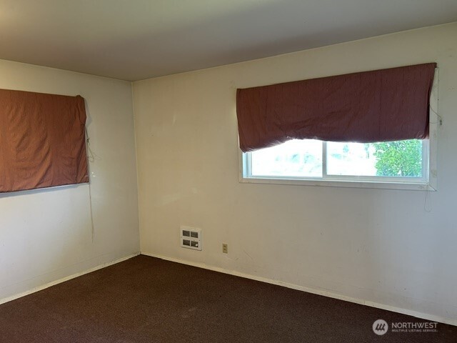 9042 Forrestal Lane B Property Photo 13