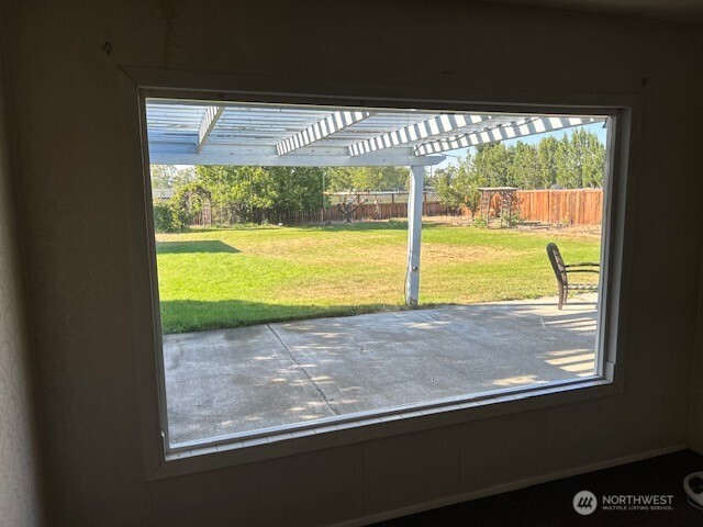 9042 Forrestal Lane B Property Photo 16