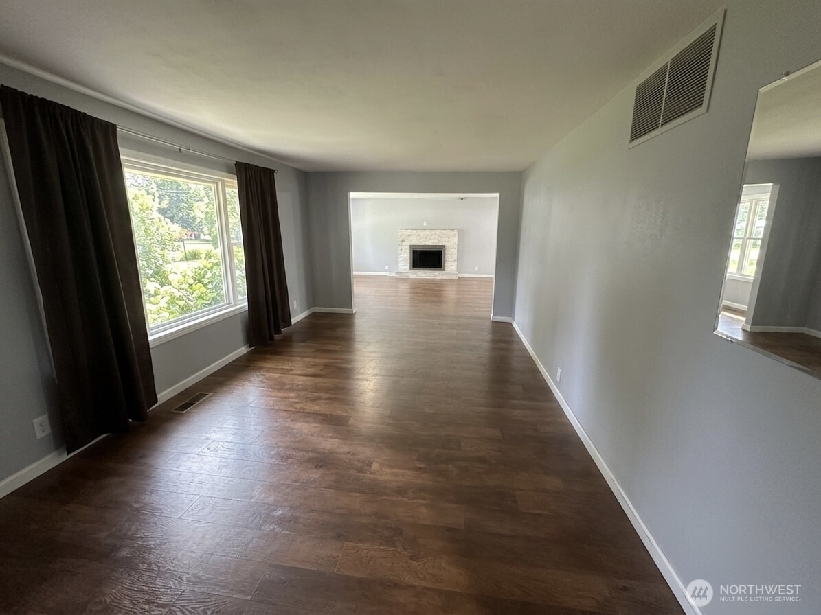 15205 22 Avenue Property Photo 13