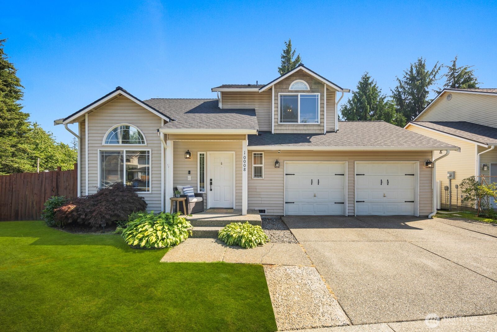 10008 2nd Place Property Photo 1