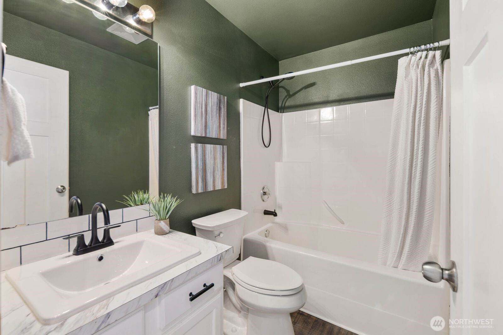 10008 2nd Place Property Photo 18