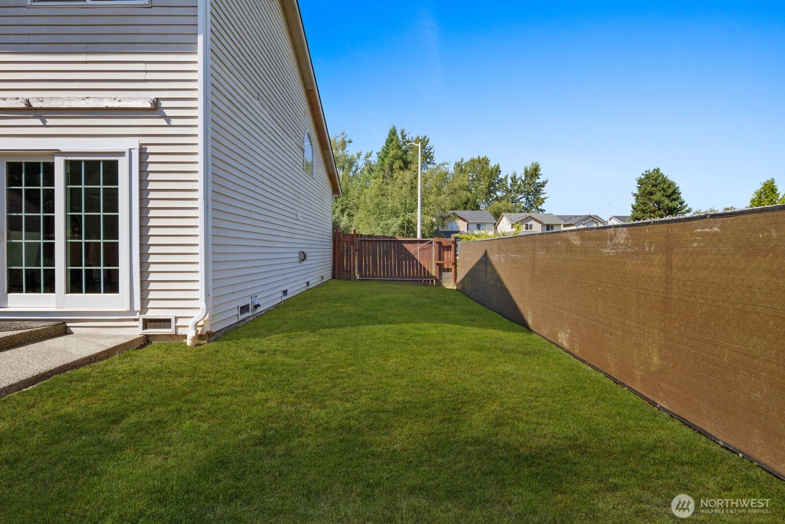 10008 2nd Place Property Photo 26