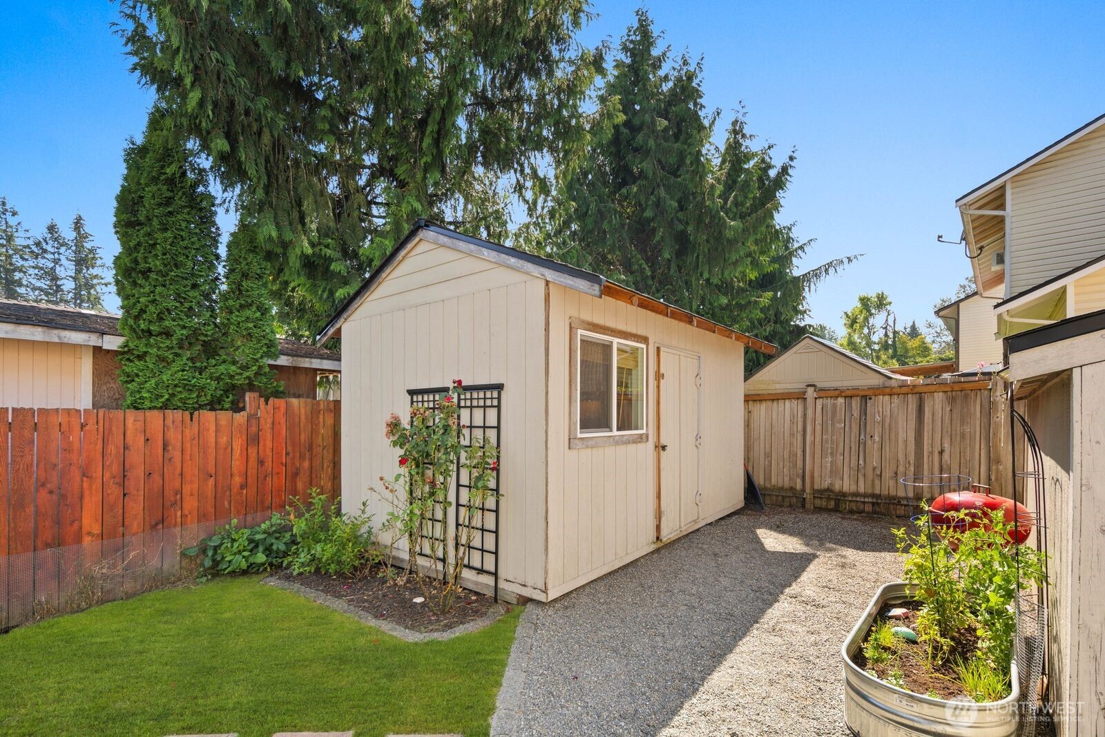 10008 2nd Place Property Photo 30