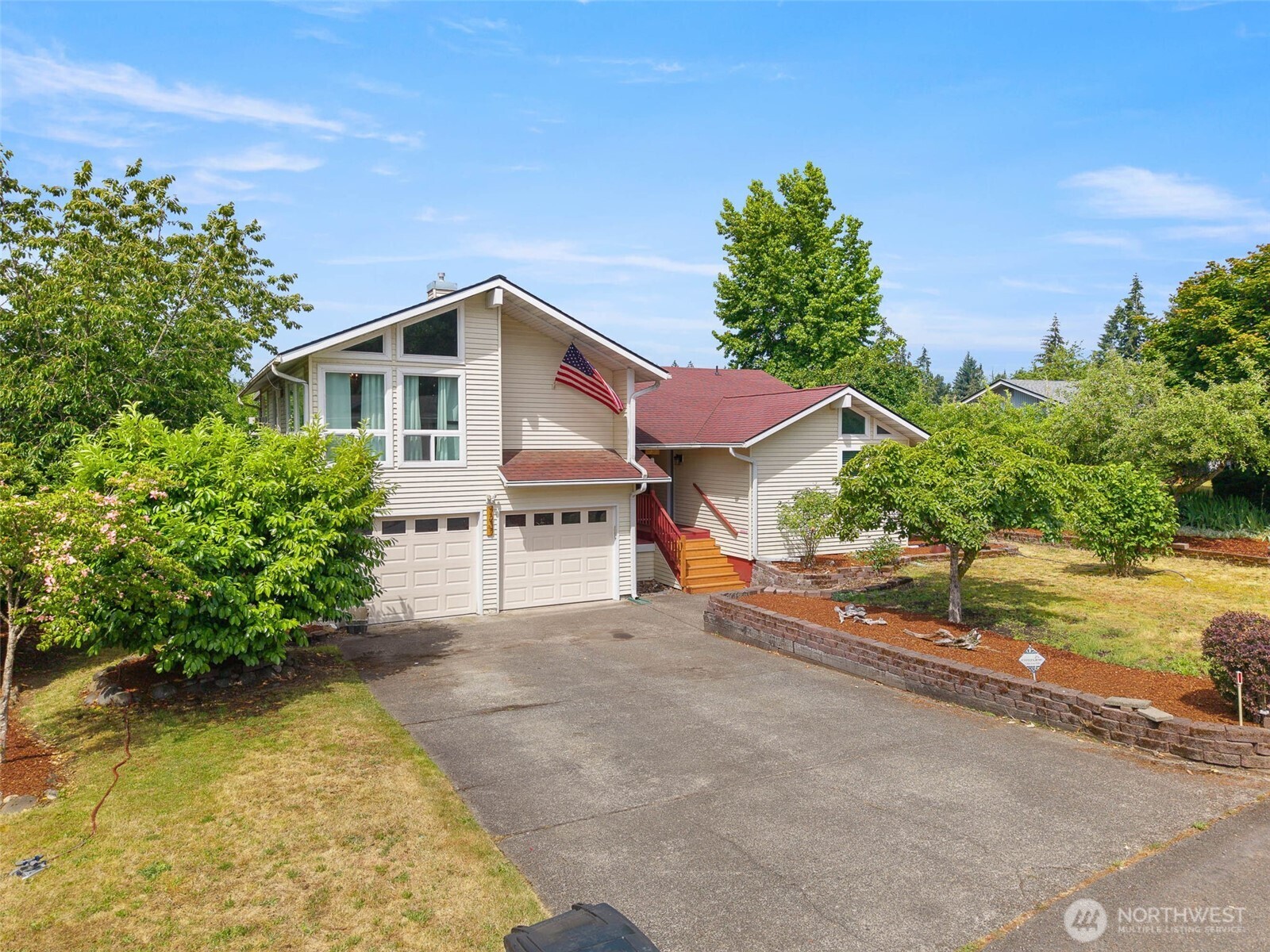 7237 Ridgemont Drive Property Photo 3