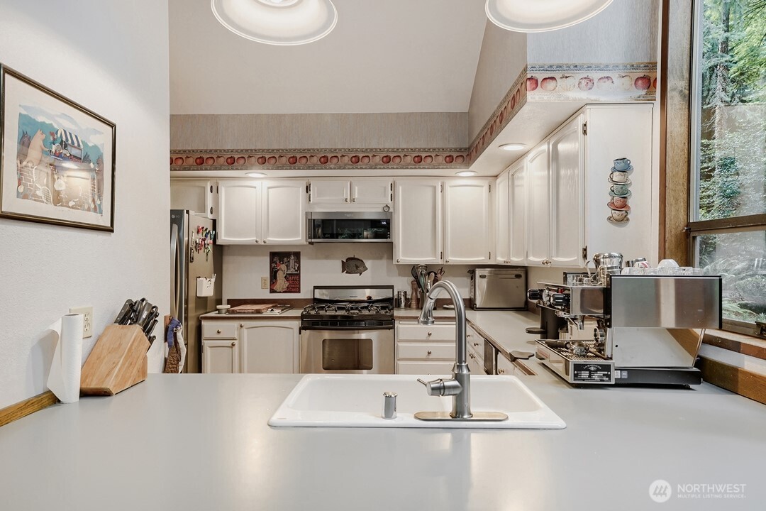17419 151st Avenue Property Photo 10