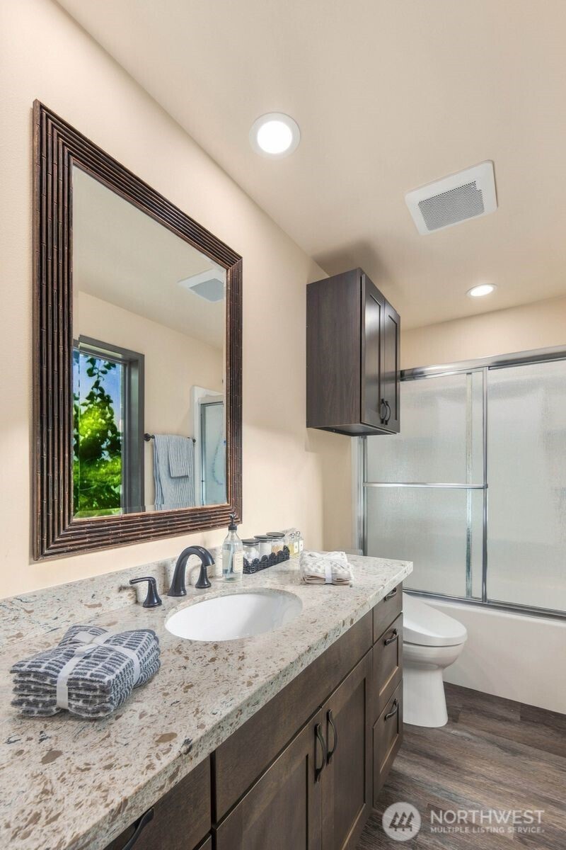 6922 N Meadowdale Road Property Photo 14