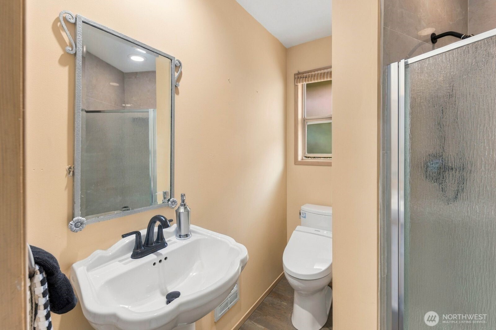 6922 N Meadowdale Road Property Photo 17